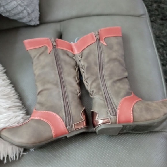 Disney store Raya Girls dress boots size 7 - Picture 2 of 9